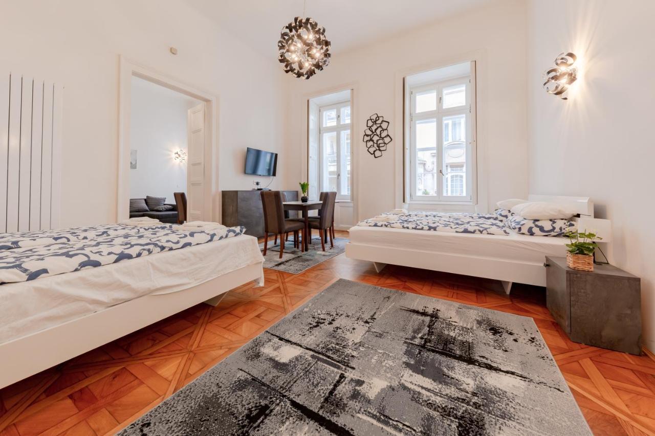 La Fortezza Panzio Budapest Eksteriør billede