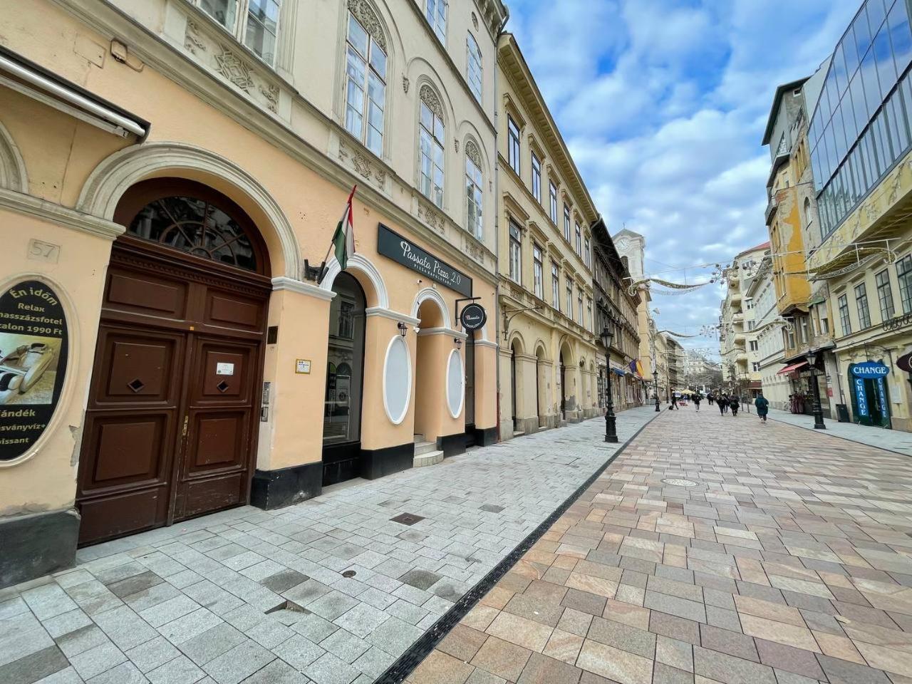 La Fortezza Panzio Budapest Eksteriør billede